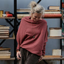 Pull asymétrique Quiterie — maille douce terracotta - Quintessence