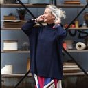 Pull col roulé Aveline — maille douce bleu marine - Quintessence