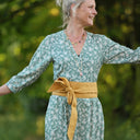 Robe Agathe Viscose Clairière nacrée porté | atelier à Roubaix