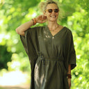 Robe Joanne — Double gaze de coton kaki - Quintessence