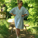 Robe Joanne — Double gaze de coton rayée bleu - Quintessence