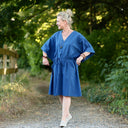 Robe Joanne — Seersucker de coton bleu Majorelle - Quintessence