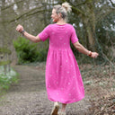 Robe Juliette - double gaze de coton fuchsia brodé - Quintessence