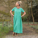 Robe Louisa - Double gaze de coton brodée vert pep's - Quintessence