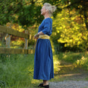 Robe Louisa manches 3/4 Seersucker de coton bleu majorelle | Quintessence