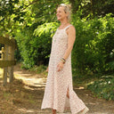 Robe Sybille — Double gaze fleurettes grenat - Quintessence