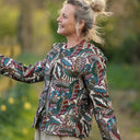 Veste Nathalie Jacquard “Feuillage Vagabond” porté | atelier à Roubaix