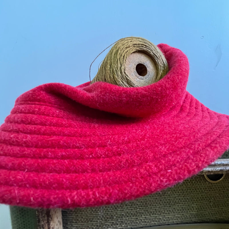 Le chapeau en lainage Sam rouge