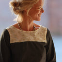 Blouse Lylou - jean noir / broderie ivoire et dorée - Quintessence