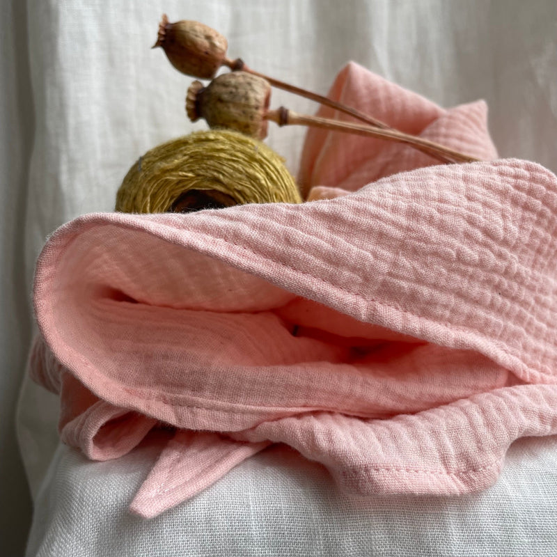 Foulard Opale - double gaze de coton rose poudré - Quintessence