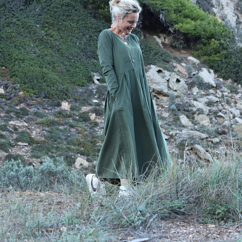 Robe Louisa - velours de coton milleraies vert kaki - Quintessence